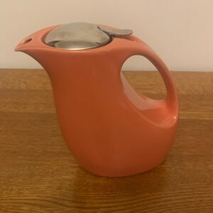 JAPAN Ice Teapot Retro MCM Carrot Color Beehouse From Japan Import